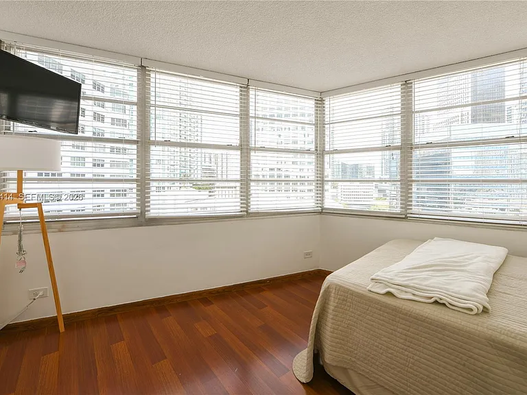 801 Brickell Bay Dr #1462 — Photo 12