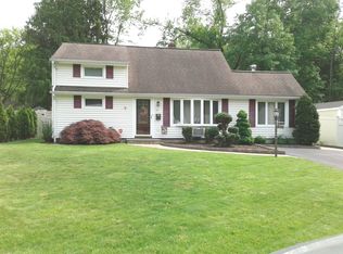 20 Brook Rd, New Providence, NJ 07974