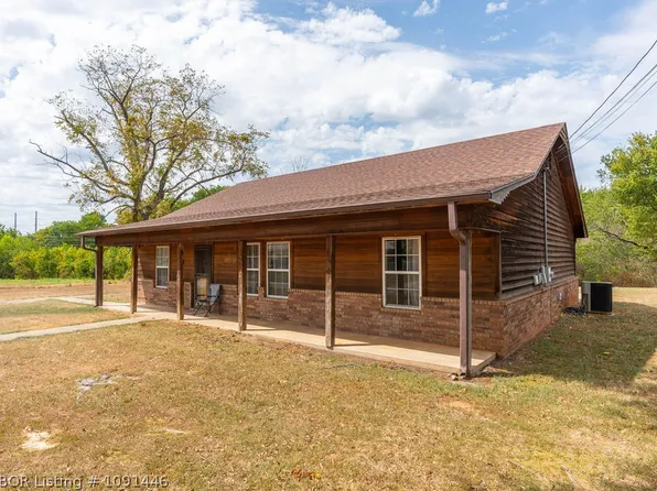 451 Hill St, Booneville, AR 72927