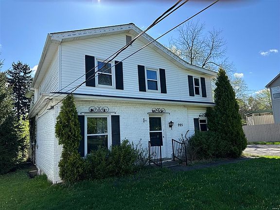 2nd image of 995 Lander Rd