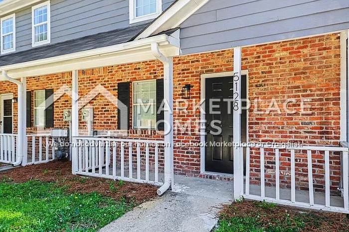 5128 Lakeview Ct — Photo 3