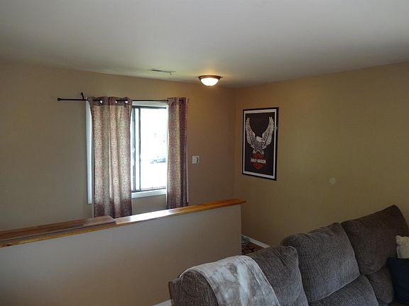 4th image of 6982 Fillmore Dr