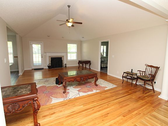 3rd image of 3320 Marrast Dr