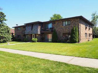 5739 W 129th St APT 2B, Crestwood, IL 60445