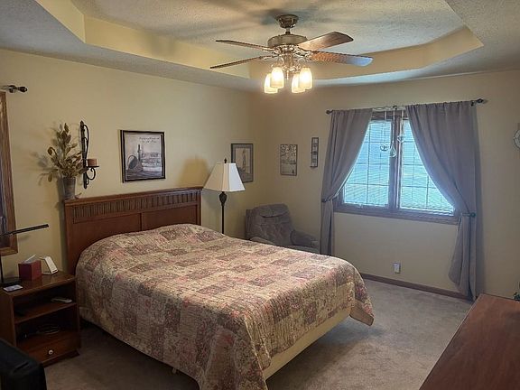 5th image of 1233 E Republic Ave