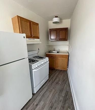 Kitchen - New Stove, Cabinets & Fridge