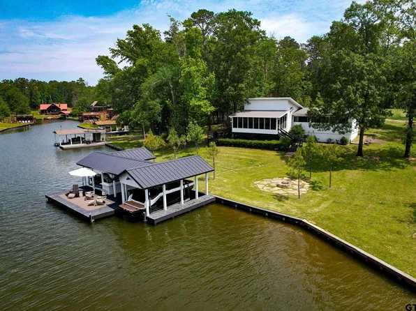 131 King Kent Ct, Scroggins, TX 75480