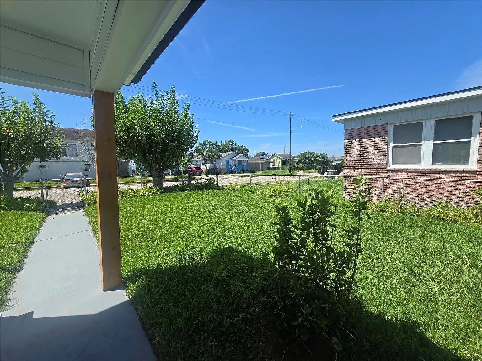 4 bed, 2.0 bath, 1782 sqft, $2,800 — Photo 4