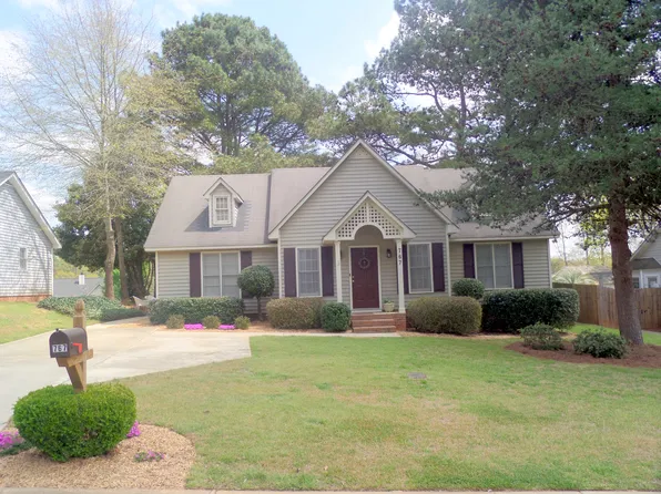 767 Parkhurst Ln, Lexington, SC 29072