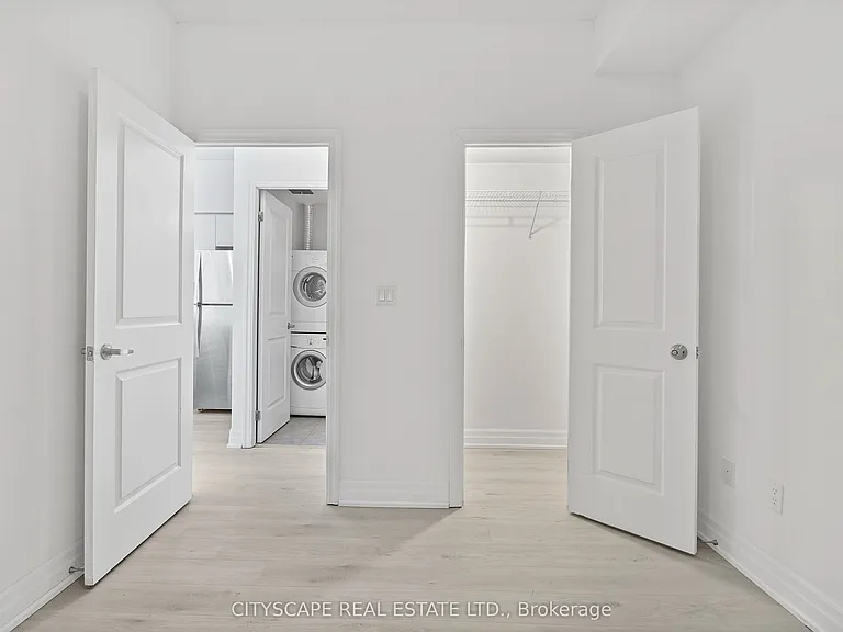 370 Wallace Ave #501 — Photo 28