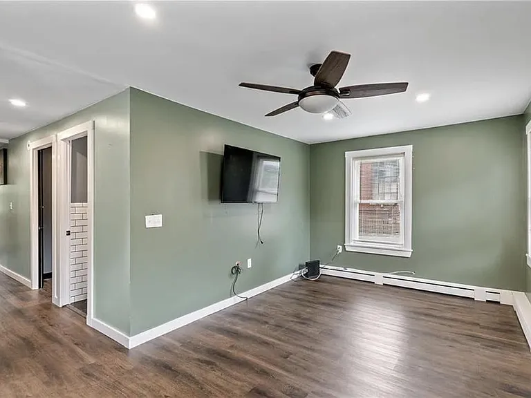 318 Washington St #318 — Photo 3