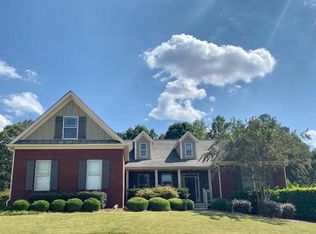 590 Lake Crest Dr, Jefferson, GA 30549