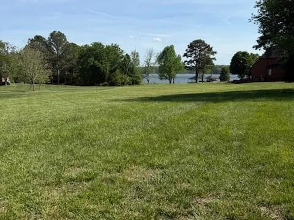 102 Lake Field Ct, Cherryville, NC 28021