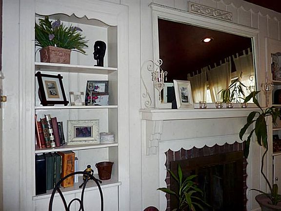 2nd image of 4558 Martha Ln