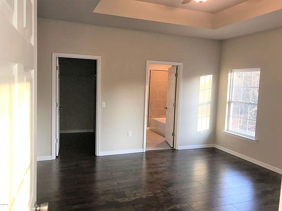 3rd image of 14890 NE 7th Pl