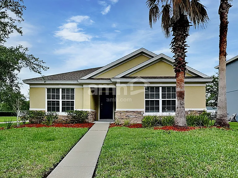 915 Branchwood Way — Photo 1