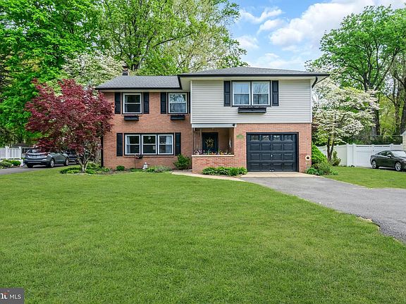 5th image of 16 Glenolden Rd