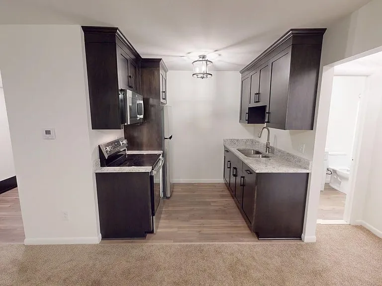 17455 Wildwood St — Photo 14