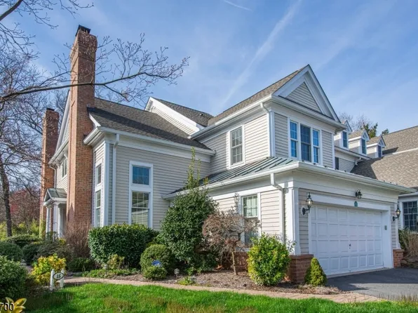 15 Hurlingham Club Rd, Far Hills Boro, NJ 07931