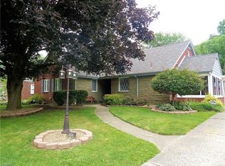 306 Griswold Dr, Youngstown, OH 44512
