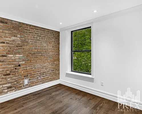 Rented by PREX Realty Corp | media 4