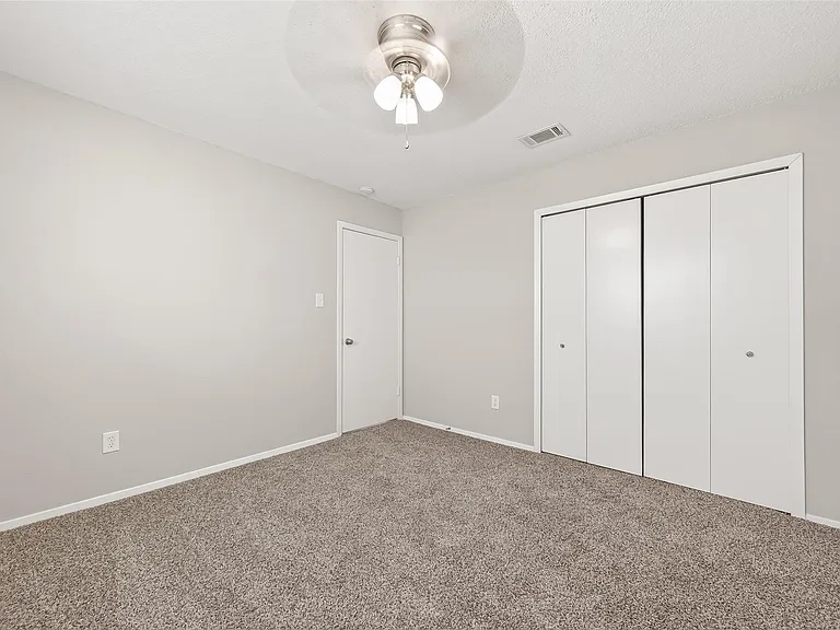 927 Comstock Springs Dr — Photo 7
