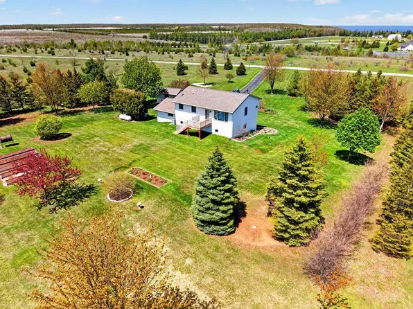 1775 Waterview Ln, Ellison Bay, WI 54210