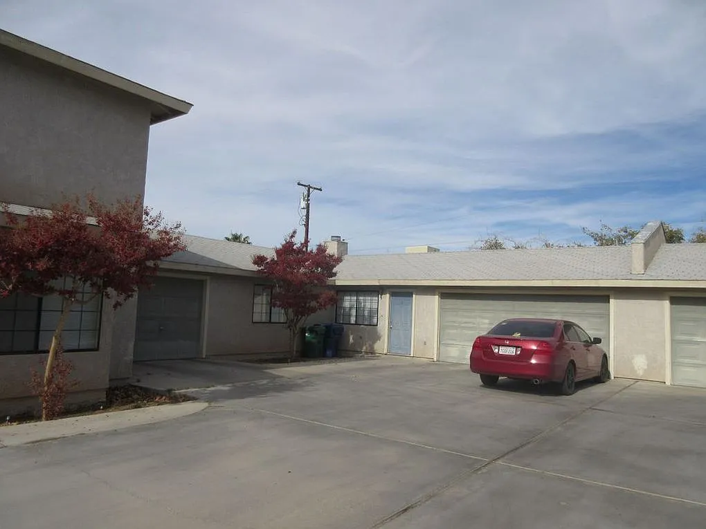 Building Photo - 604 Perdew Ave #B