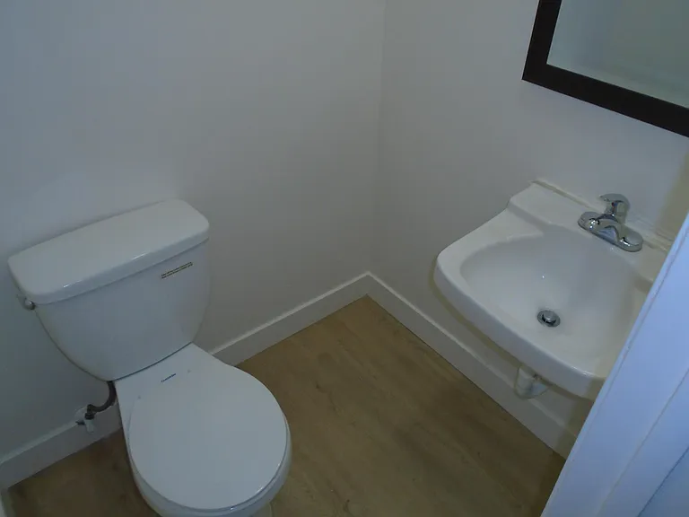 322 N Prospero Dr #4 — Photo 14