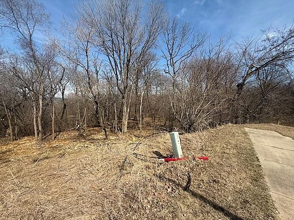 5th image of 328 Limestone Rd