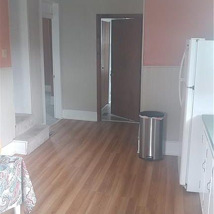 3rd image of 3280 Center St NE
