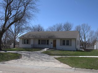 1821 Quint Ave, Carroll, IA 51401