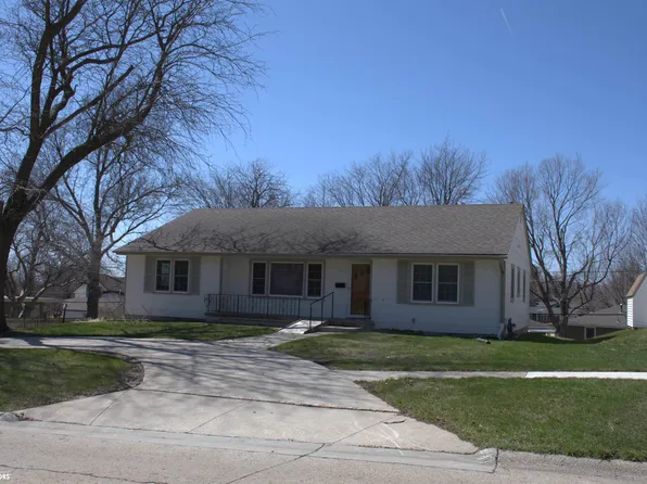 1821 Quint Ave, Carroll, IA 51401