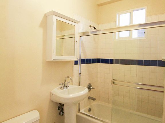 4th image of 625 Leavenworth St #406