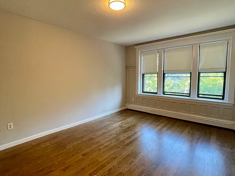 13 Stearns Rd #4 — Photo 10