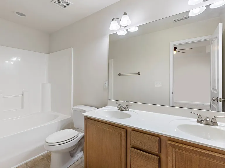 3240 Warm Springs Ln — Photo 11