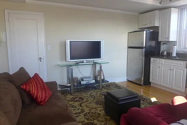 Sold by Real Direct | media 21