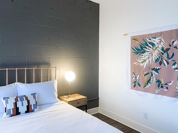 2nd image of 3076 W Grand Blvd #610