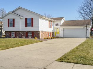 2506 Caroline Dr, Effingham, IL 62401