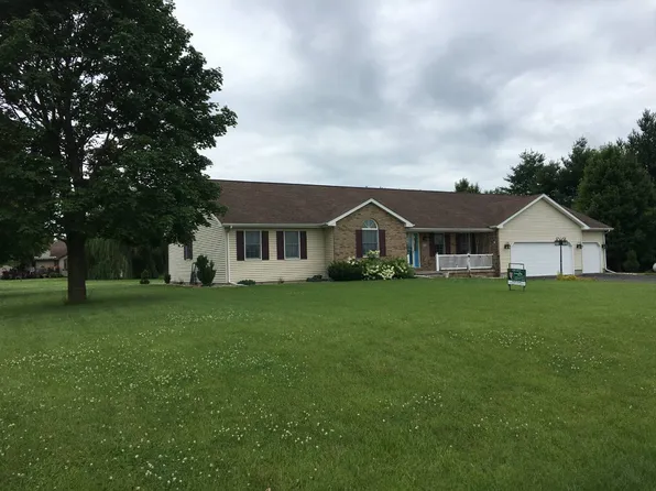 867 210th Ave, Monmouth, IL 61462