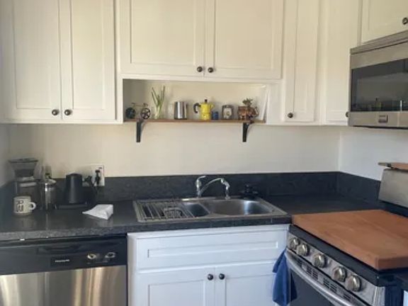5th image of 3325 1st Ave APT 6