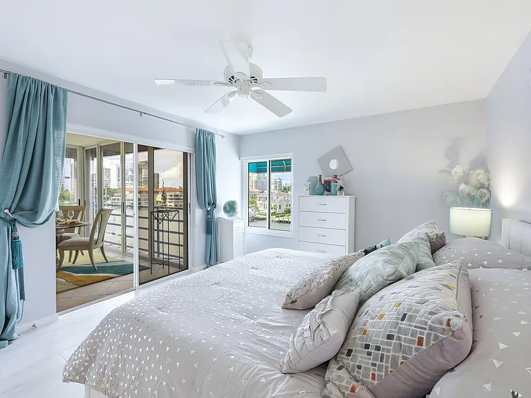 255 Park Shore Dr #3-344 — Photo 8