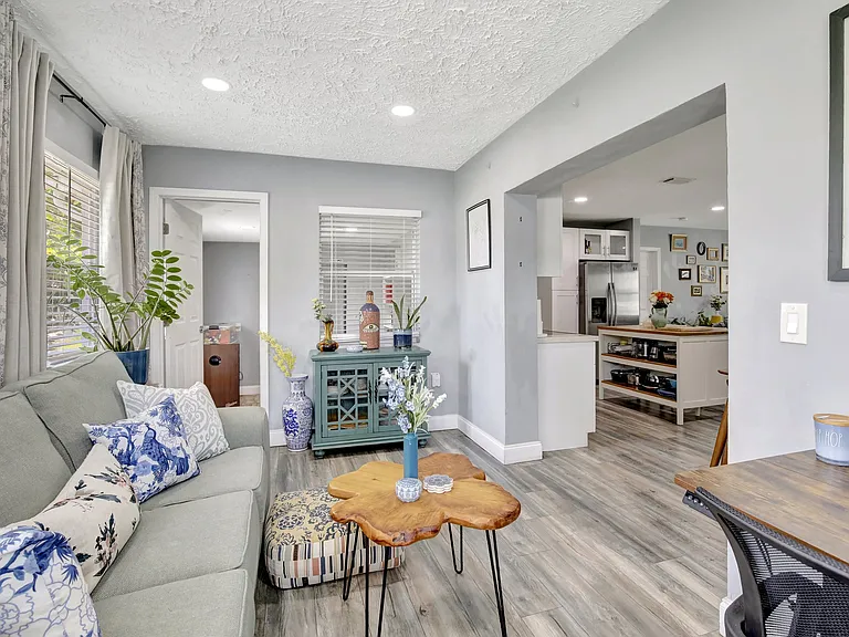 2270 Island Dr — Photo 6