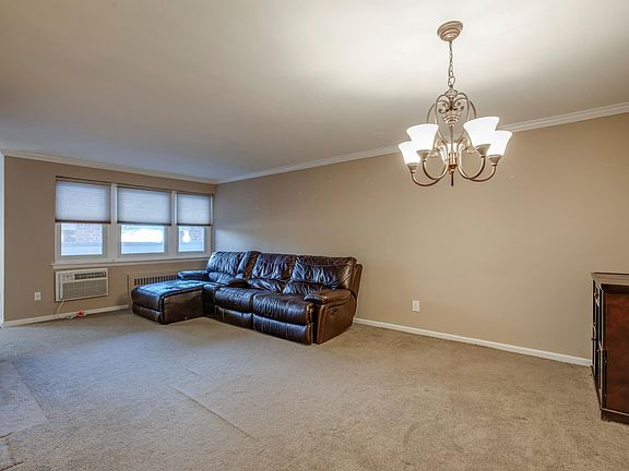 3rd image of 34 Pearsall Ave APT 1J