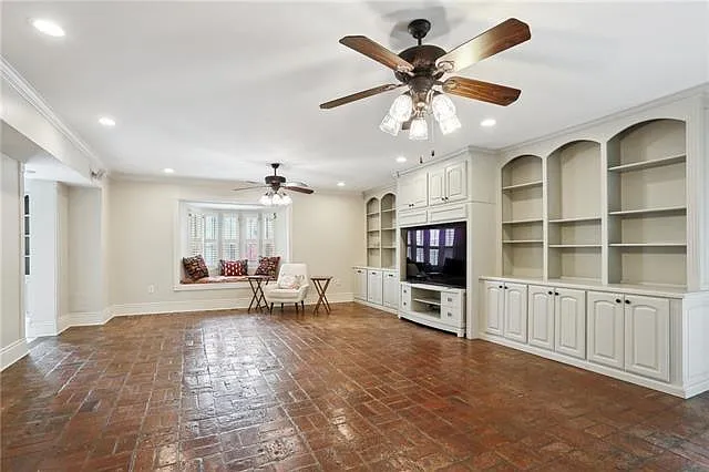 6465 Oakland Dr — Photo 5