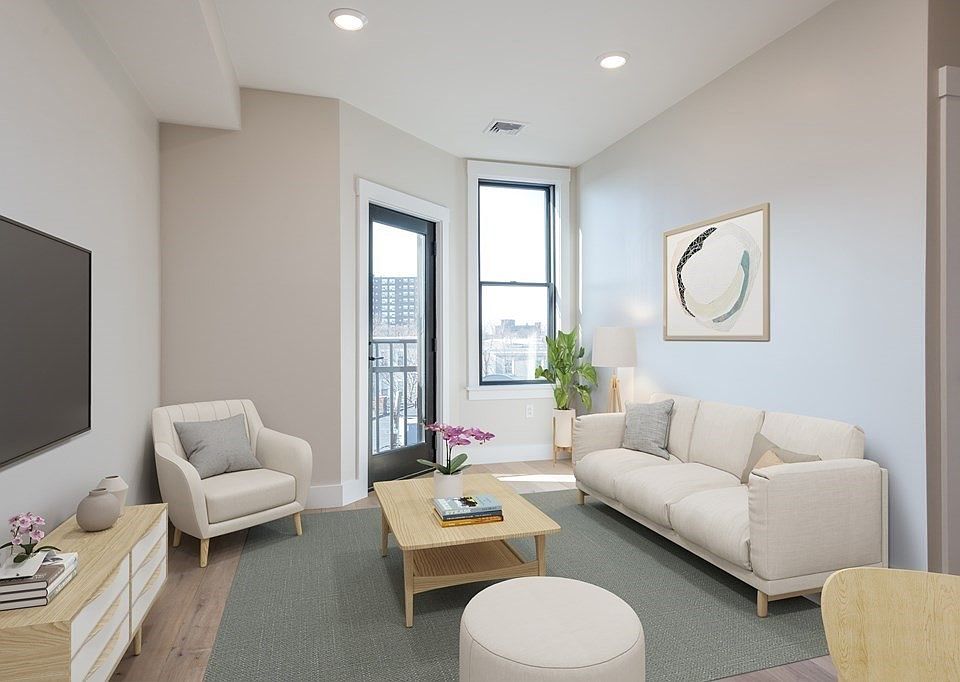 1st image of 305 Webster Ave #409