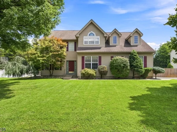 133 Charles St, Franklin Twp., NJ 08873