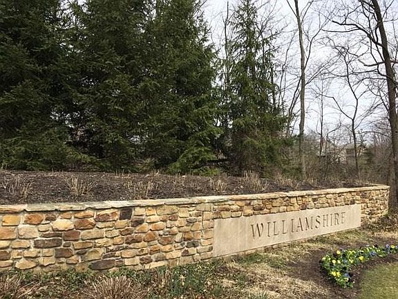 3rd image of 8641 Williamshire West Dr