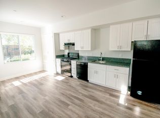 514 N Vine St #1, Fallbrook, CA 92028