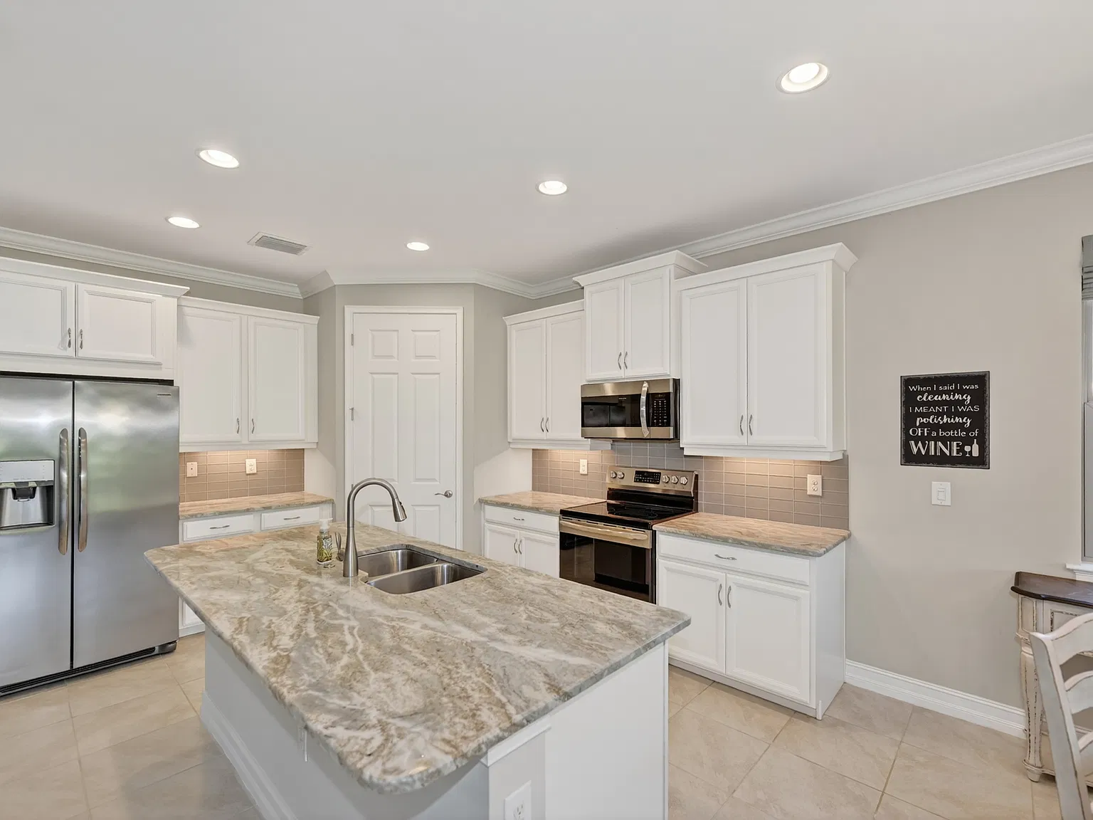 3 bed, 1656 sqft, $2,750 — Photo 4